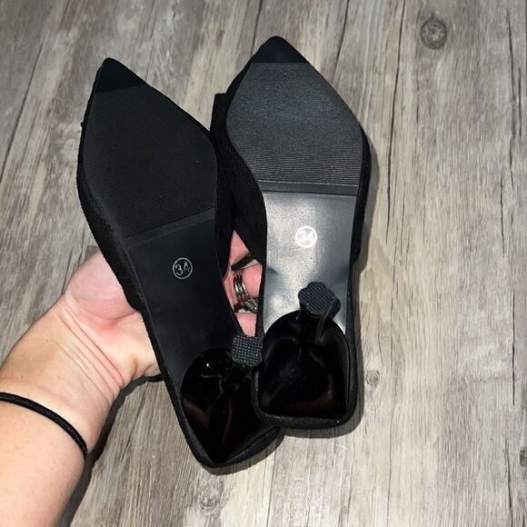 Heels   - Picture 3 of 3